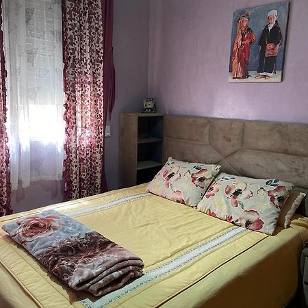 Cozy Home In אזרו מראה חיצוני תמונה