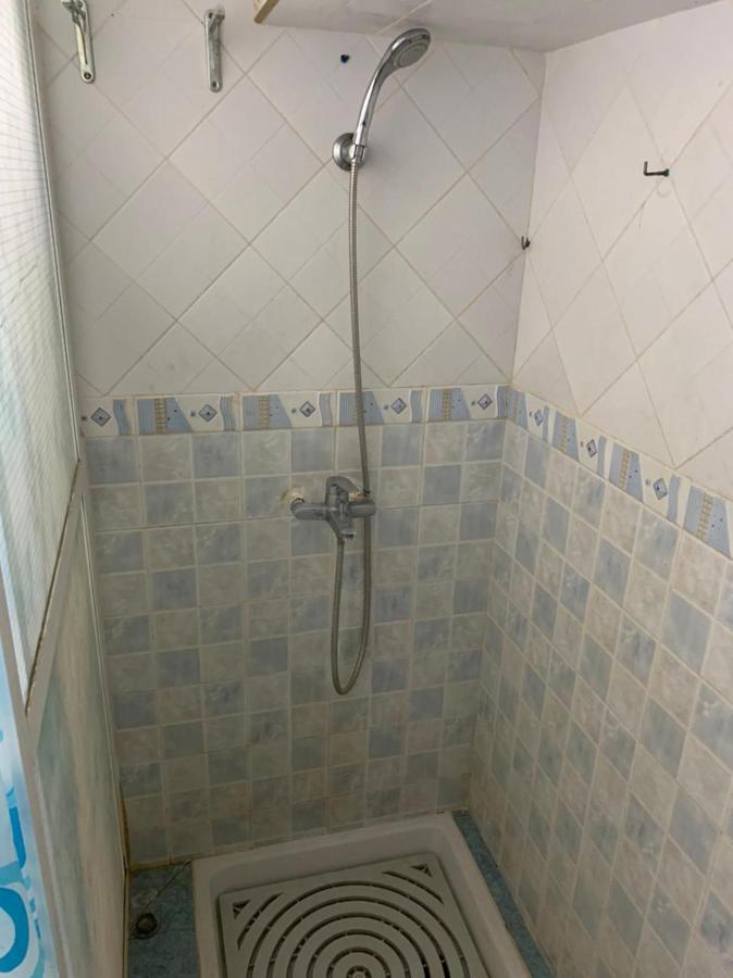 Cozy Home In אזרו מראה חיצוני תמונה